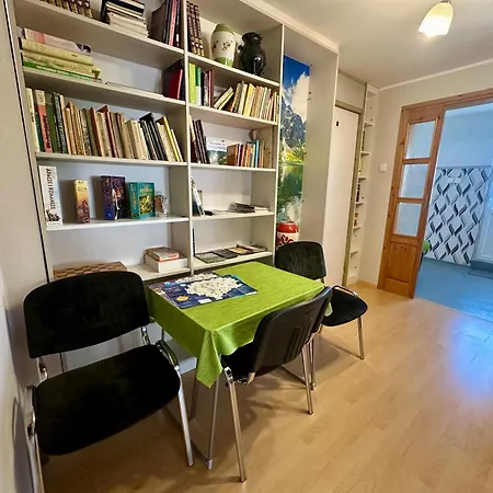 Dziewieciu Z Nieba 9 ホームステイ