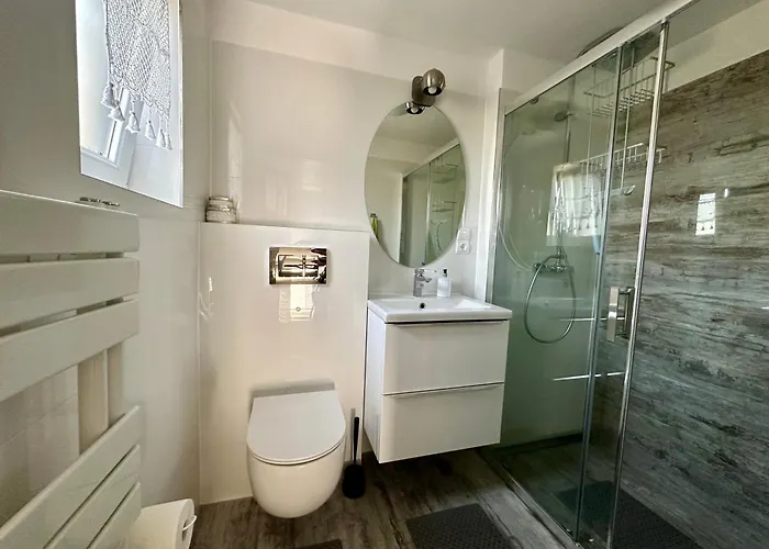 Dziewieciu Z Nieba 9 Homestay szállás *